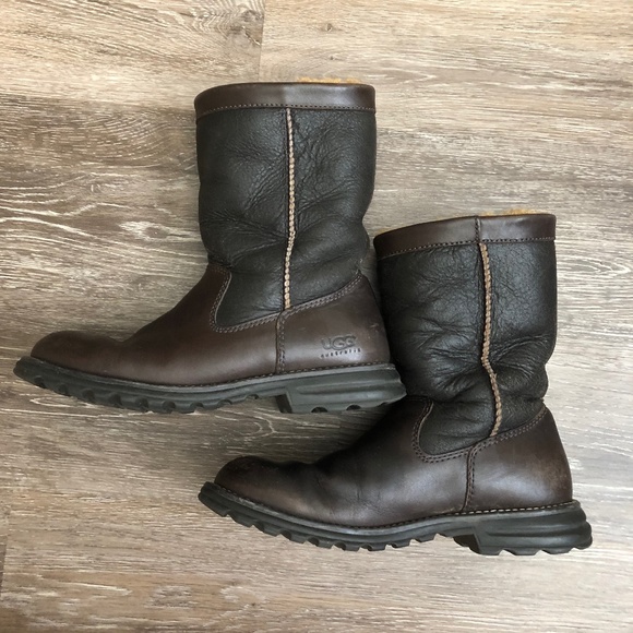UGG Western Suede Leather Boots Sheepskin Lining Brown size  Ugg Brown Leather Boots Size 7